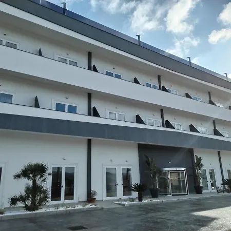 Pm 4* Catanzaro