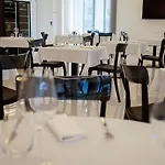 Pm Hotel