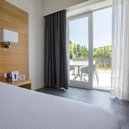 Pm Hotel