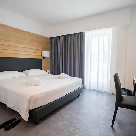 Pm Hotel